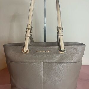 Michael Kors Taupe Leather Bag Authentic Michael Kors Purse!!! #028NC